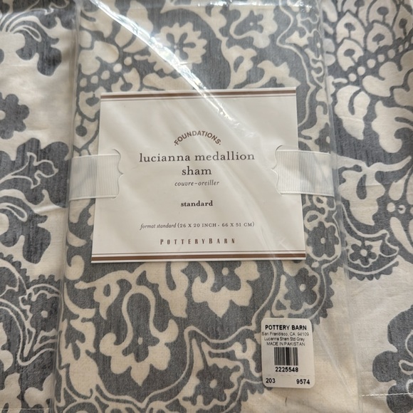 NWT set of 3 Pottery Barn Luciana Medallion Standard shams.